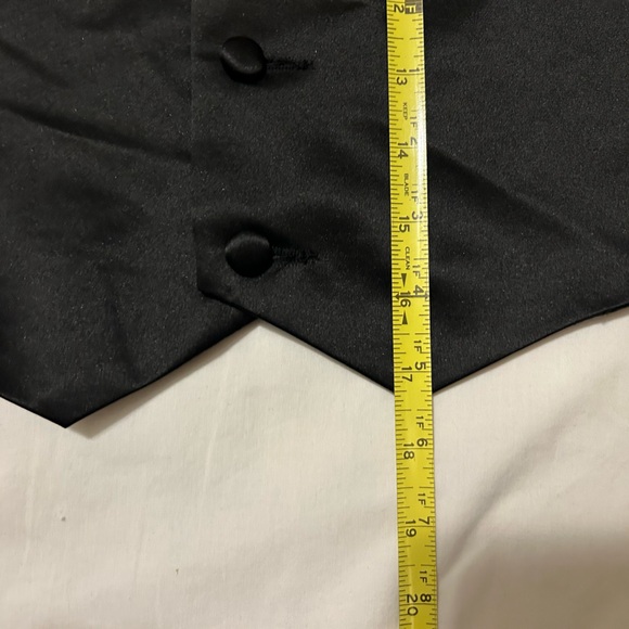 Black vest boys youth size 8 - Picture 4 of 5